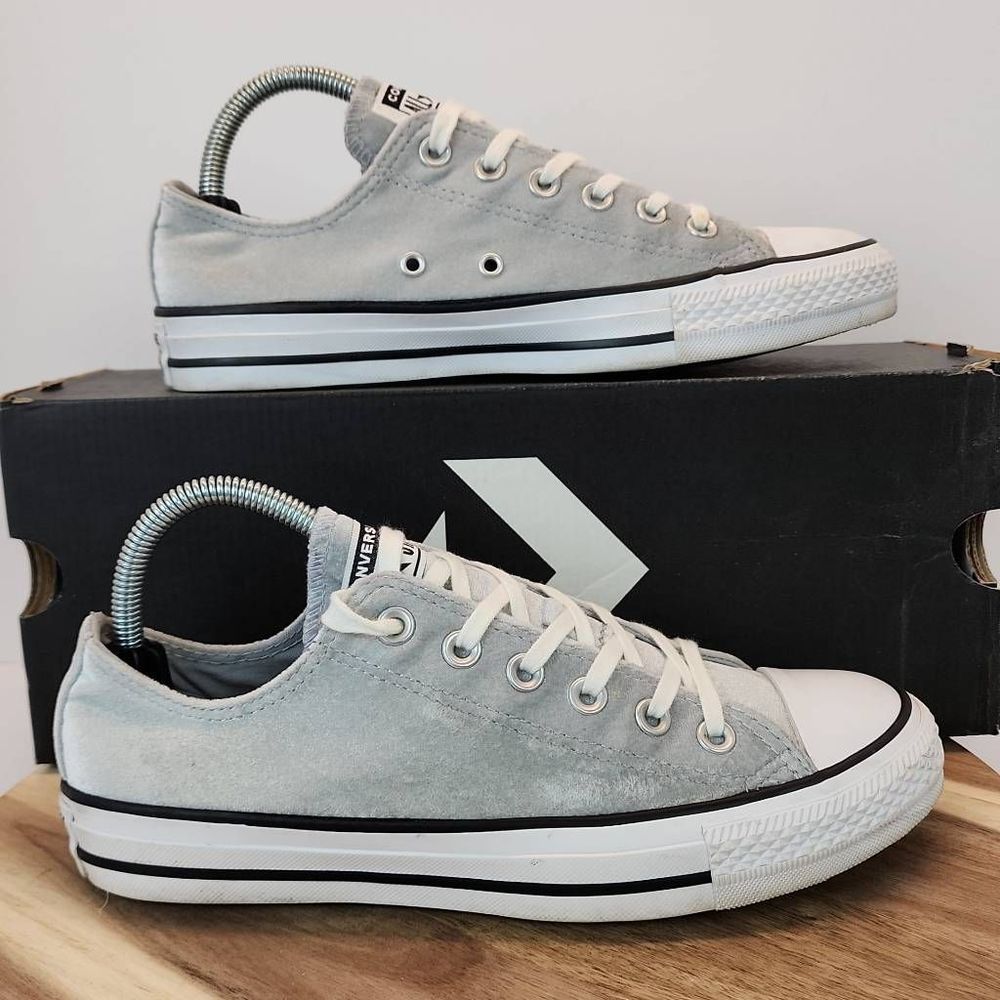 Converse All Star Chuck Taylor OX Sneakers Women's Size 8 Gray Velvet